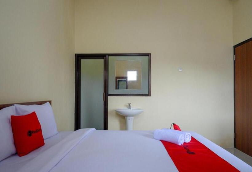 Номер Economy, Reddoorz Near Graha Saba Buana Solo