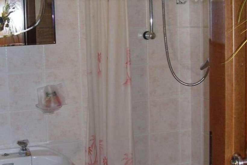 Апартаменты 3 Спальни, Albergo Ristorante La Villa