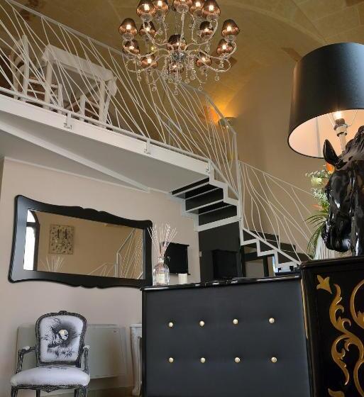 Семейное Студио, Palazzo Aurora