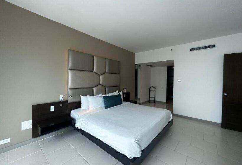 이그제큐티브 주니어 스위트, Decapolis Hotel Panama City
