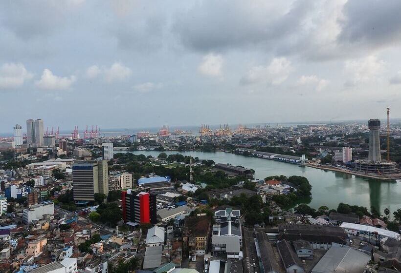 Номер Superior, Hilton Colombo Residence