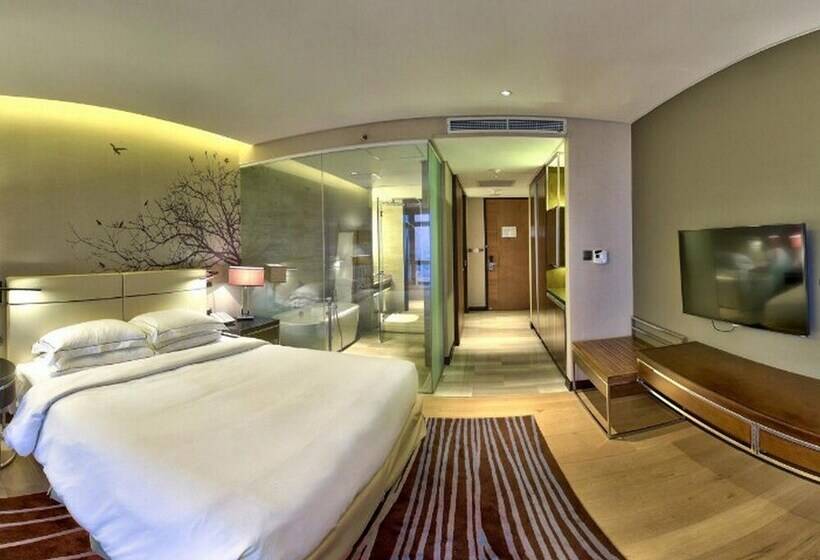 Номер Superior, Hilton Colombo Residence