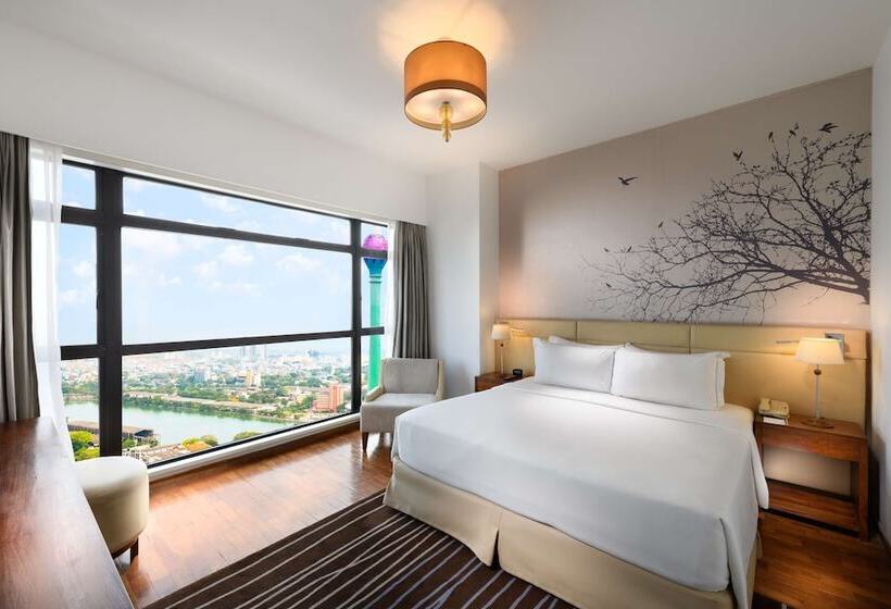 Люкс 3 Спальни, Hilton Colombo Residence