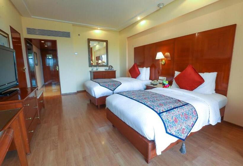 Номер Премиум, The Lalit Mumbai