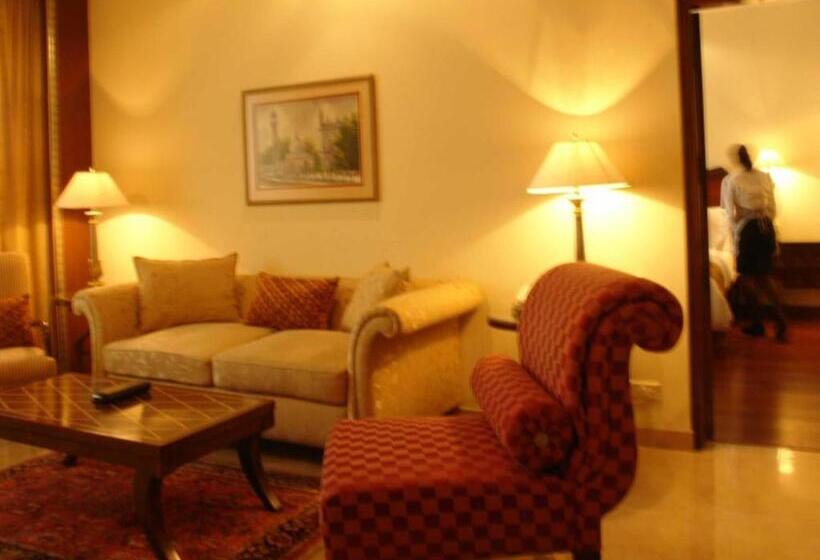 Люкс Executive Кровать Кинг, The Lalit Mumbai