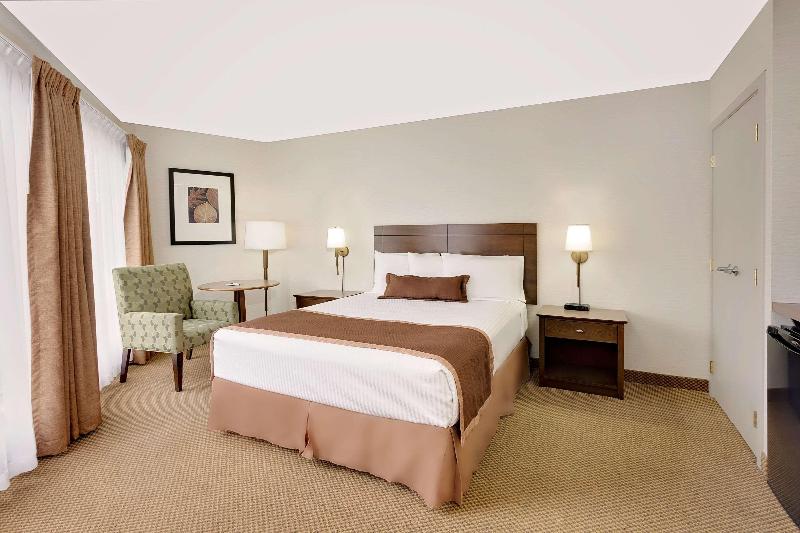 Номер Superior, Mövenpick Hotel & Apartments Bur Dubai