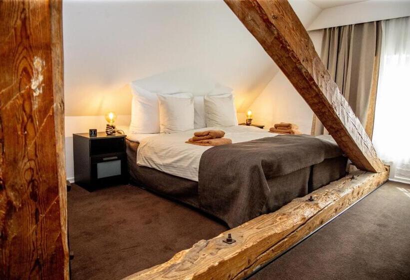 سوییت, Godstedlund