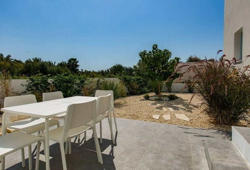 ویلا دلوکس 3 خوابه, Blue Diamond Villas