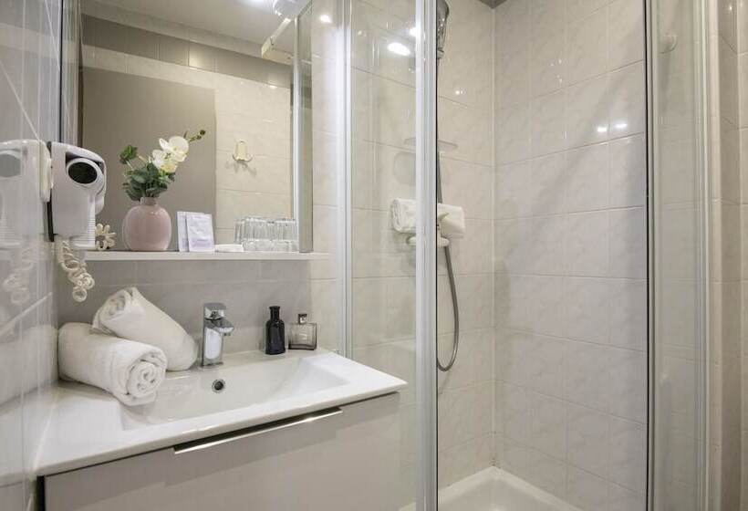 Quarto Estandar Individual, Bristol Nice