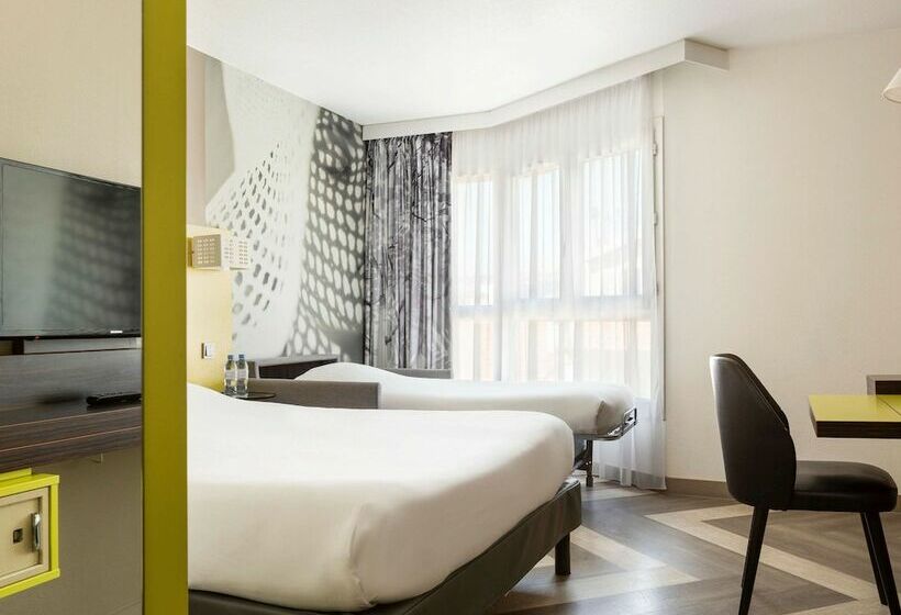 스탠다드 룸 더블 침대, Ibis Styles Nice Centre Port