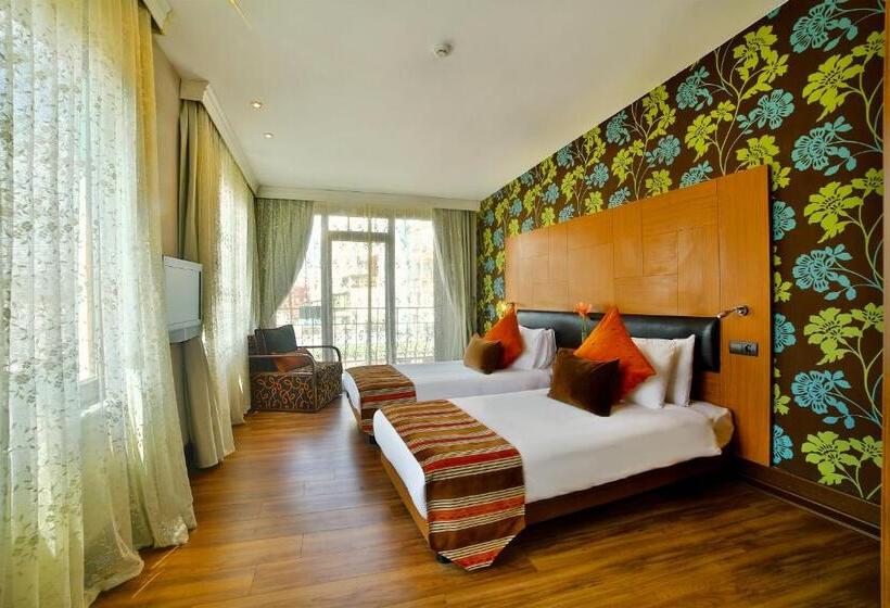 Superior Triple Room, Konak Hotel Taksim