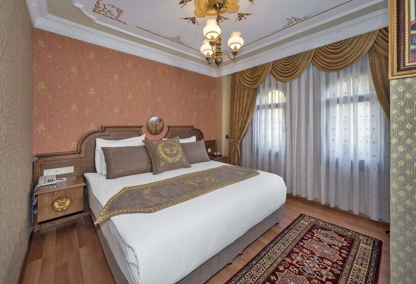 景色の見えるスイートルーム, Seven Hills Hotel   Special Category