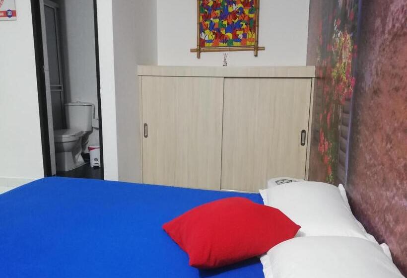 Escritório Estándar, Aparta Estudio 7051