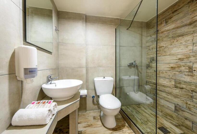 اتاق خانوادگی, Eurohotel Katrin Hotel & Bungalows