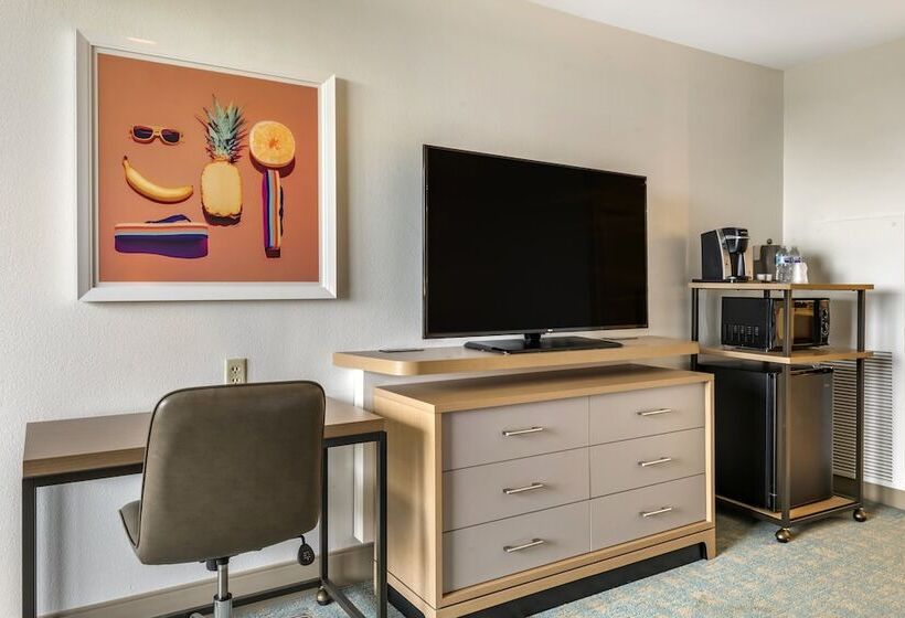 스탠다드 룸 더블 침대 2개, Holiday Inn Orlando – Disney Springs™ Area, An Ihg