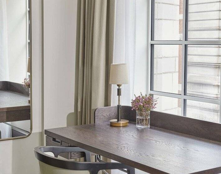جناح إدارى, Hyatt Regency London Blackfriars