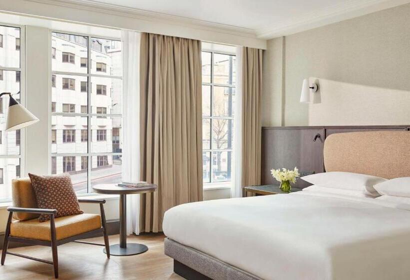 סוויטה, Hyatt Regency London Blackfriars