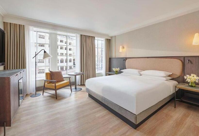 סוויטה, Hyatt Regency London Blackfriars