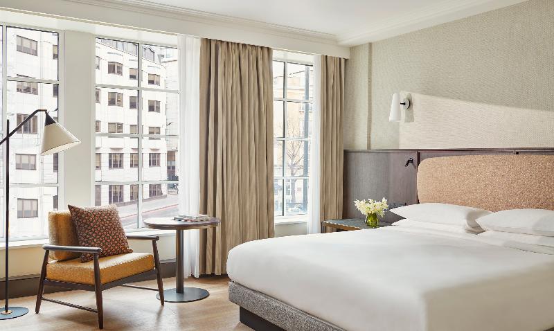 جناح, Hyatt Regency London Blackfriars