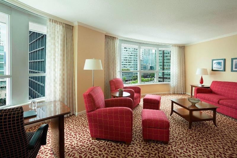 キングサイズベッドのスイートルーム, Vancouver Marriott Pinnacle Downtown