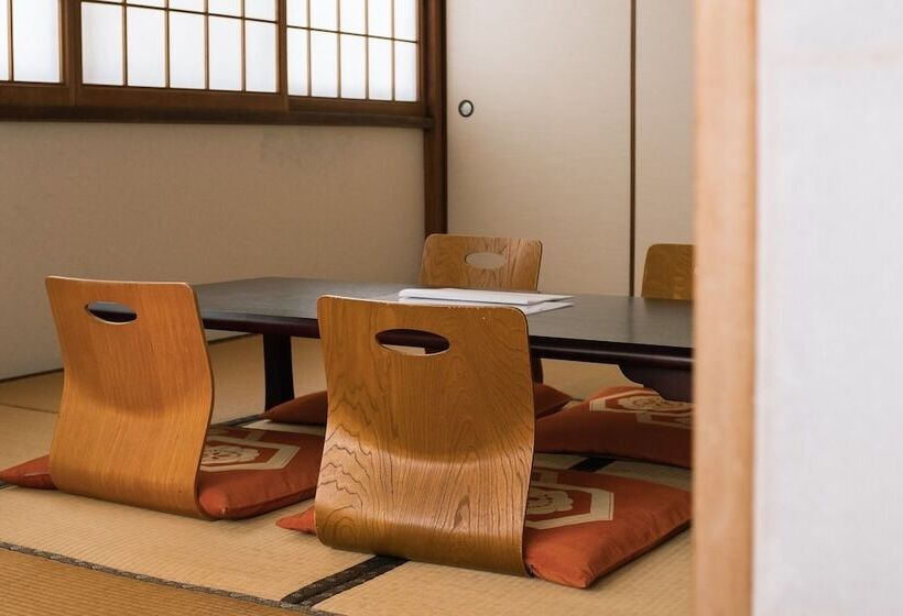 Четырехместный Номер Стандарт, Guesthouse Sunline Beppu