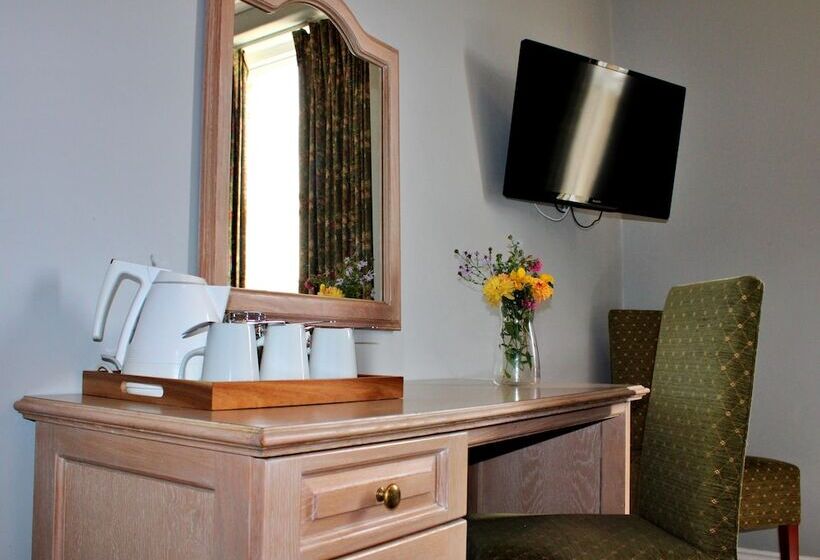 Семейный Номер, Victoria Square Hotel Clifton Village