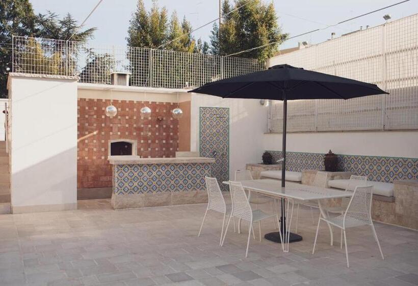 اتاق استاندارد با تخت دو نفره بزرگ, Relais Villa Magnolia