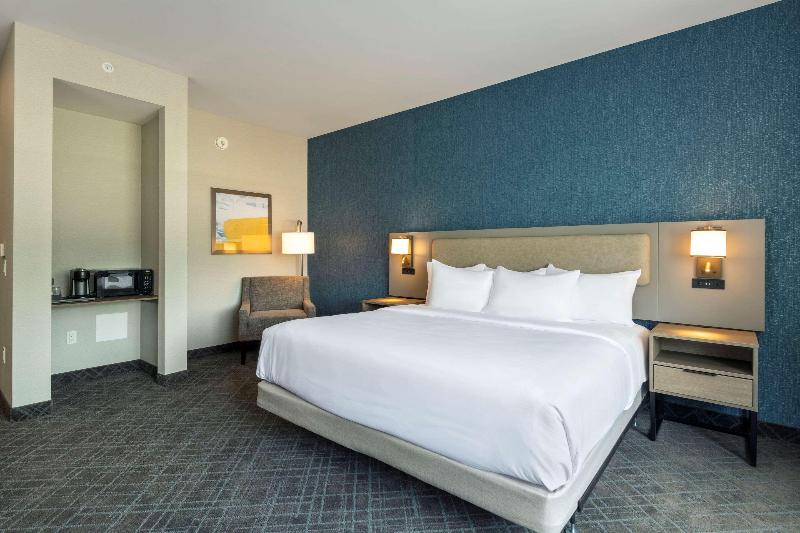 חדר סטנדרט עם מיטת קינג, Comfort Inn & Suites