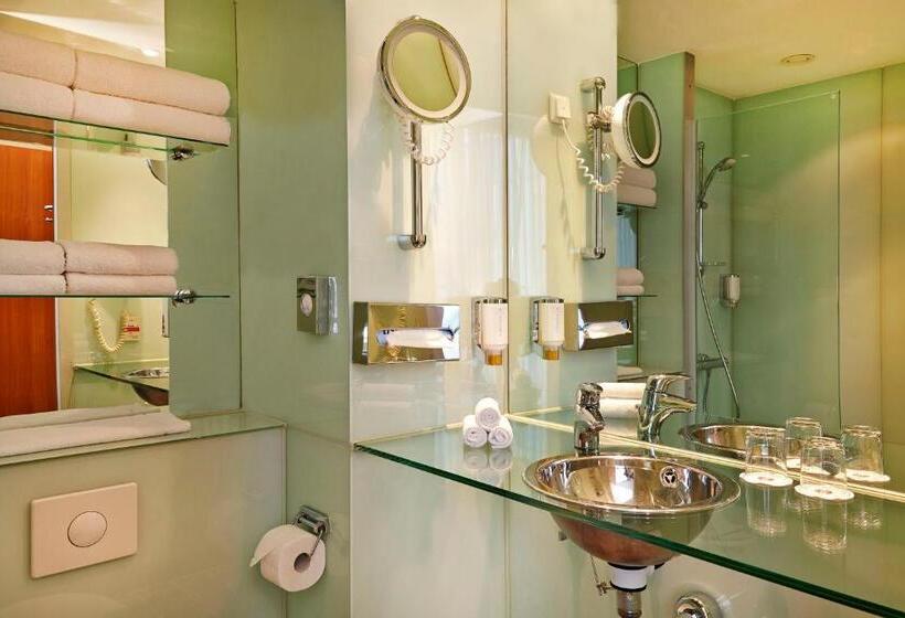 سوییت جونیور, H+ Hotel Berlin Mitte