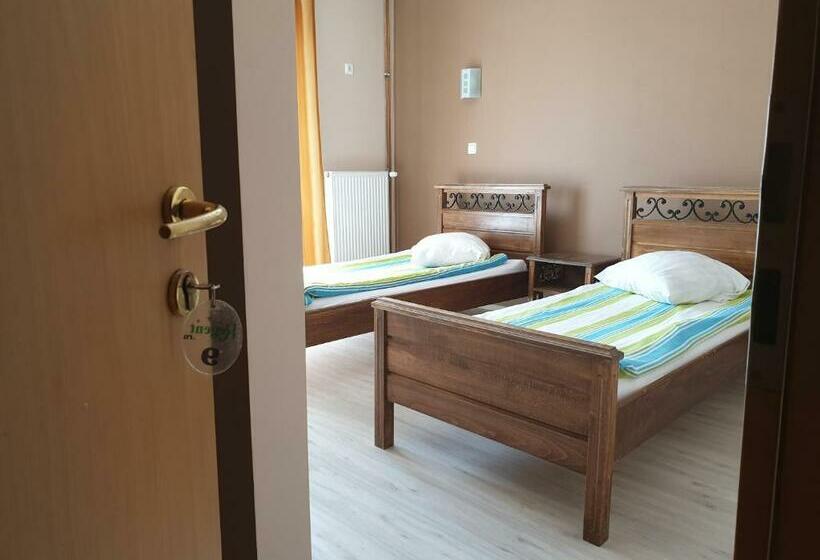 اتاق استاندارد, Jolly Rooms