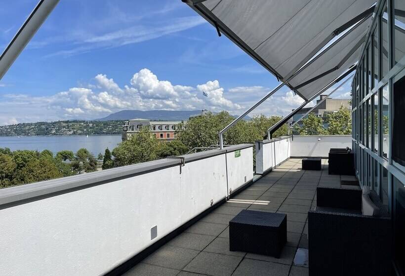 اتاق استاندارد یک نفره, Geneva Hostel