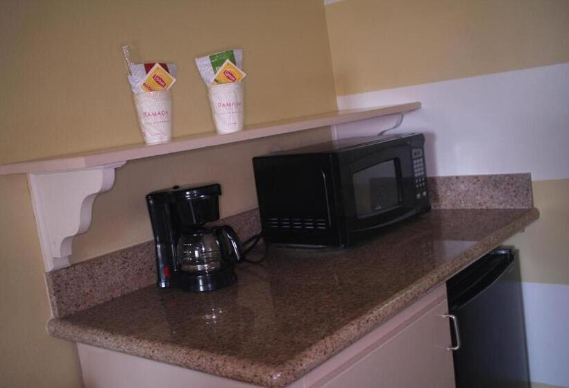 Номер Стандарт, Ramada By Wyndham & Suites South Padre Island