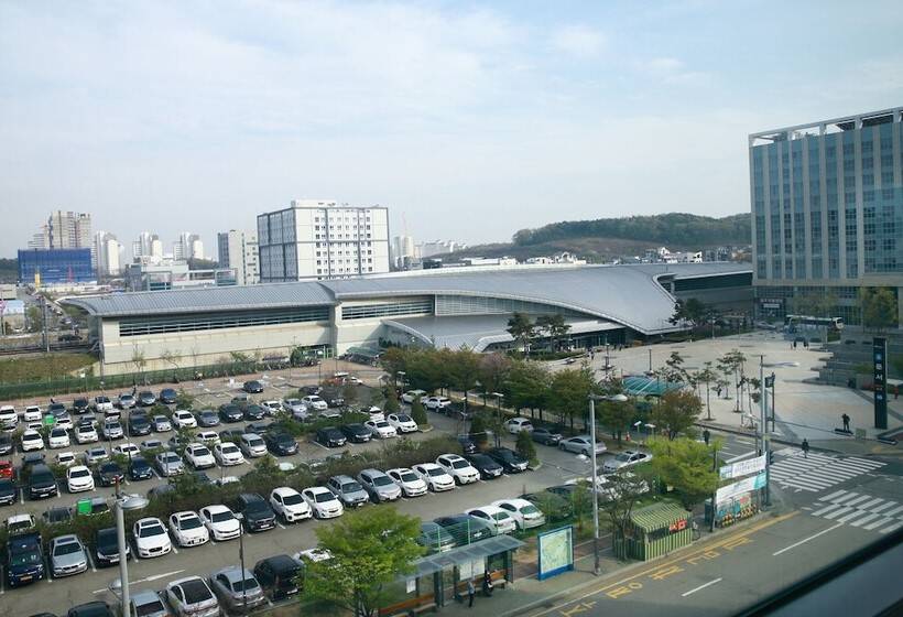 Трехместный Номер Deluxe, Incheon Airport Hotel Zeumes