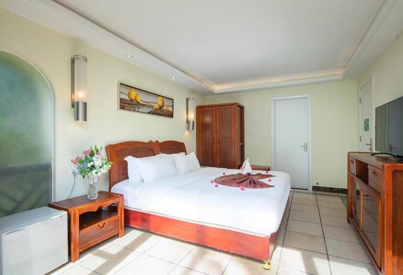 Номер Стандарт Вид на Сад, Palm Beach Resort & Spa