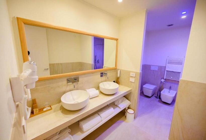 デラックススイート, Regiohotel Manfredi