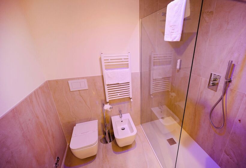 スイート, Regiohotel Manfredi