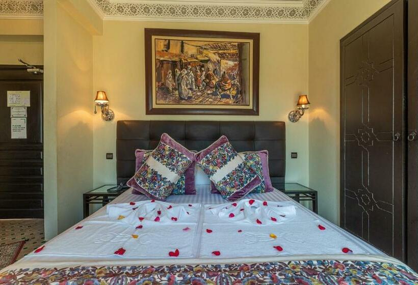 سوییت جونیور با بالکن, Le Caspien Boutique
