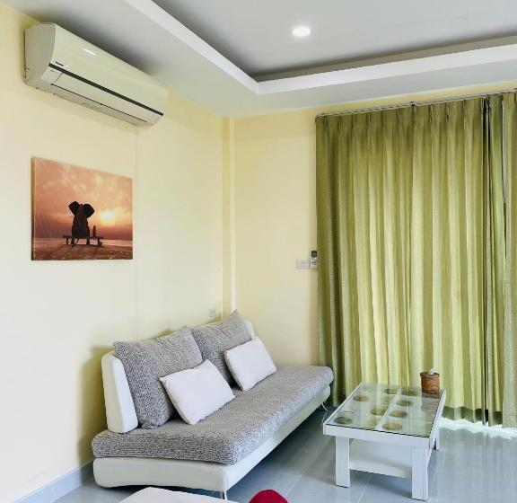 풀장 전망 스위트, Khanom Garden Suite