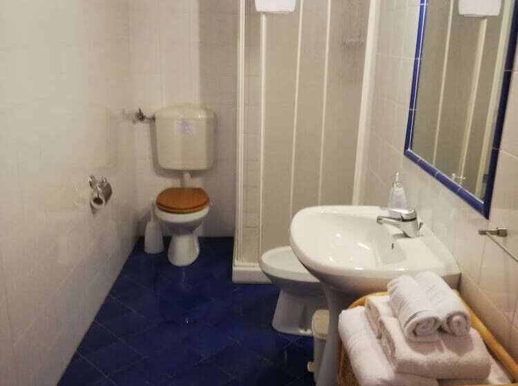 Дом 3 Спальни, Agriturismo Le Rote