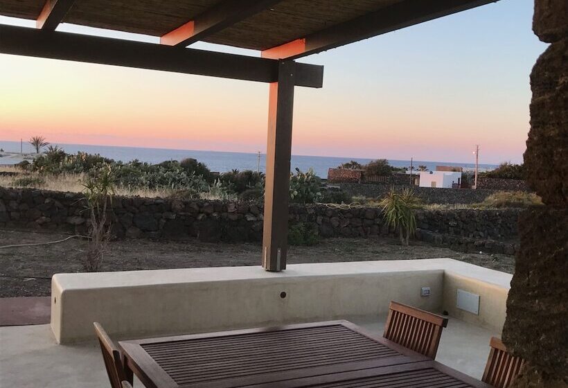 디럭스 스위트, I Dammusini Di Pantelleria