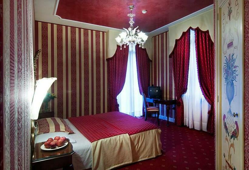 Superior Room, Belle Epoque