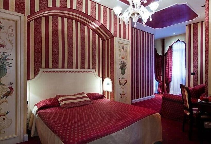Standard Quadruple Room, Belle Epoque