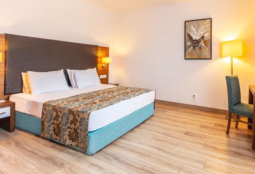 Семейный Номер, Palm Wings Beach Resort & Spa Kusadasi  All Inclusive
