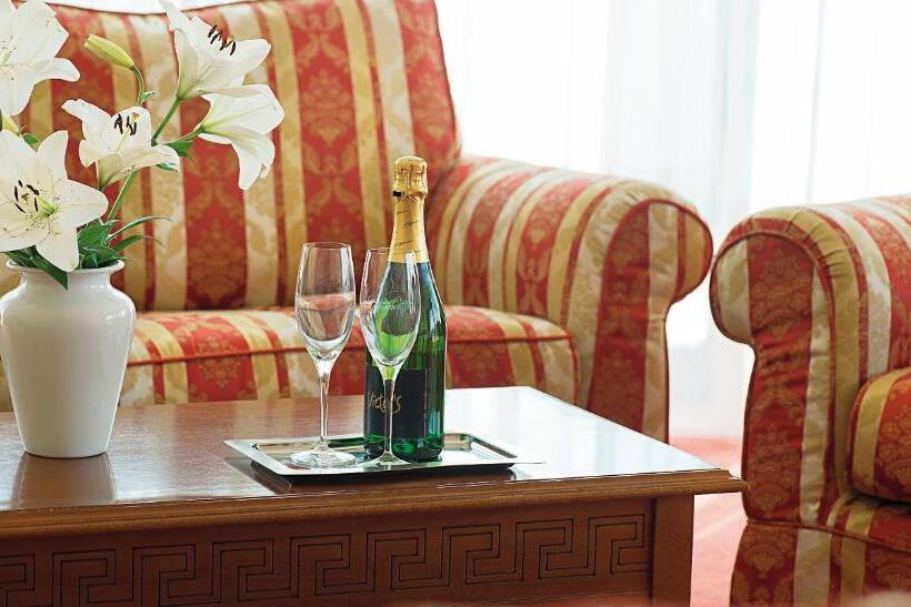 Полулюкс, Victor S Residenz Hotel Erfurt