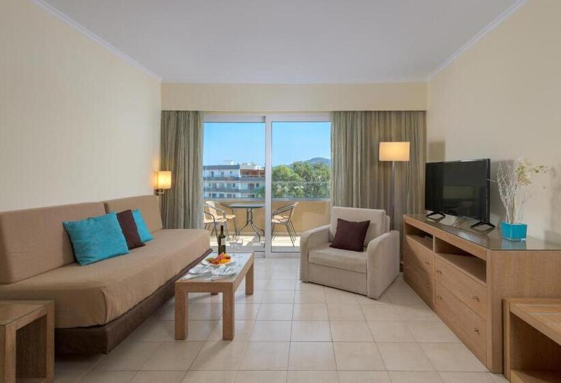 Апартаменты Deluxe 1 Спальня, Sun Beach Resort