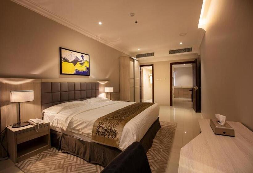 דירת שלושה חדרים, Somedays Hotel Suites