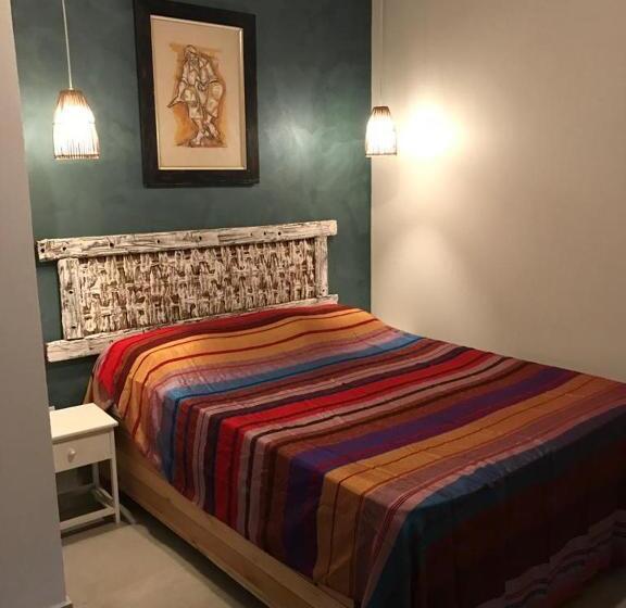 اتاق استاندارد با چشم‌انداز باغ, Suites Terrasol