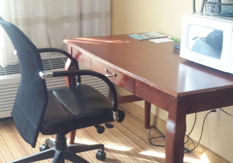 Quarto Estandar Cama King, Country Inn & Suites By Radisson, Convention Center