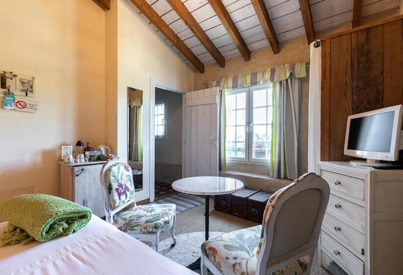 Номер Стандарт, Domaine De Bassilour