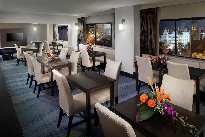 이그제큐티브 룸, Hilton Albany